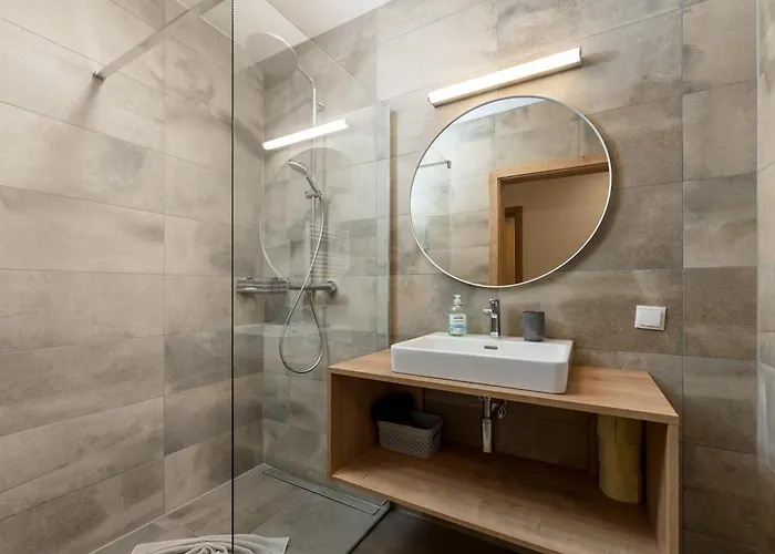 By Reiteralm -ski In Out * Schladming